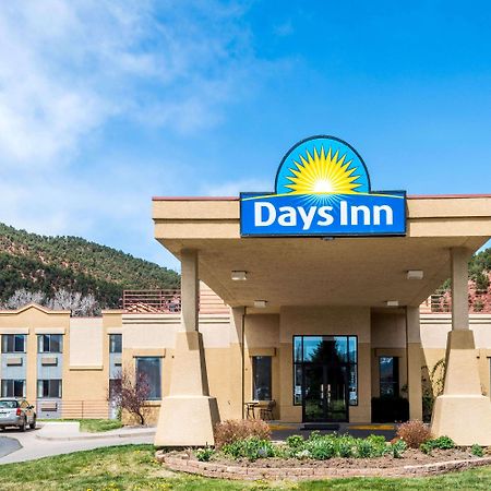 Days Inn By Wyndham Carbondale Luaran gambar