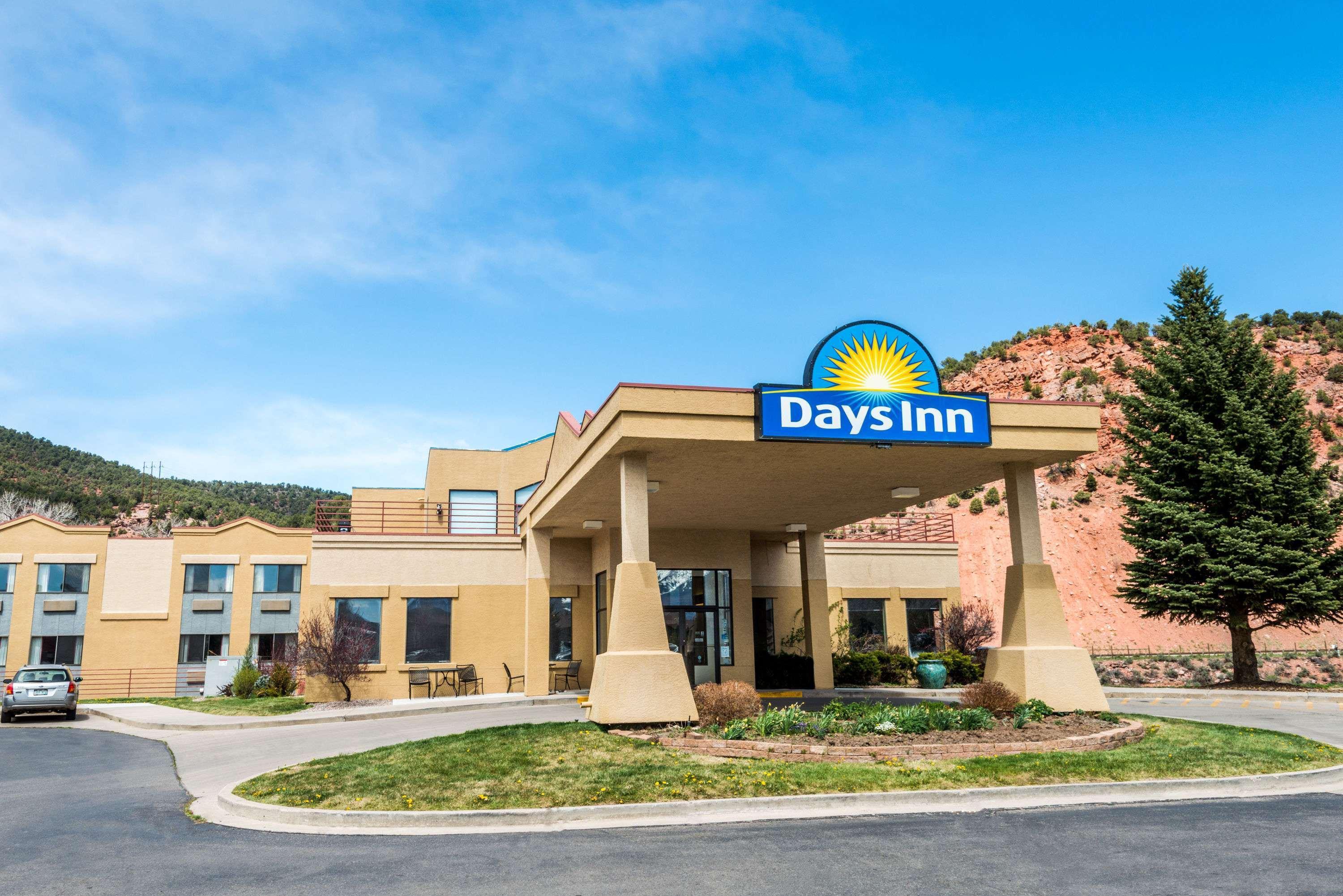 Days Inn By Wyndham Carbondale Luaran gambar