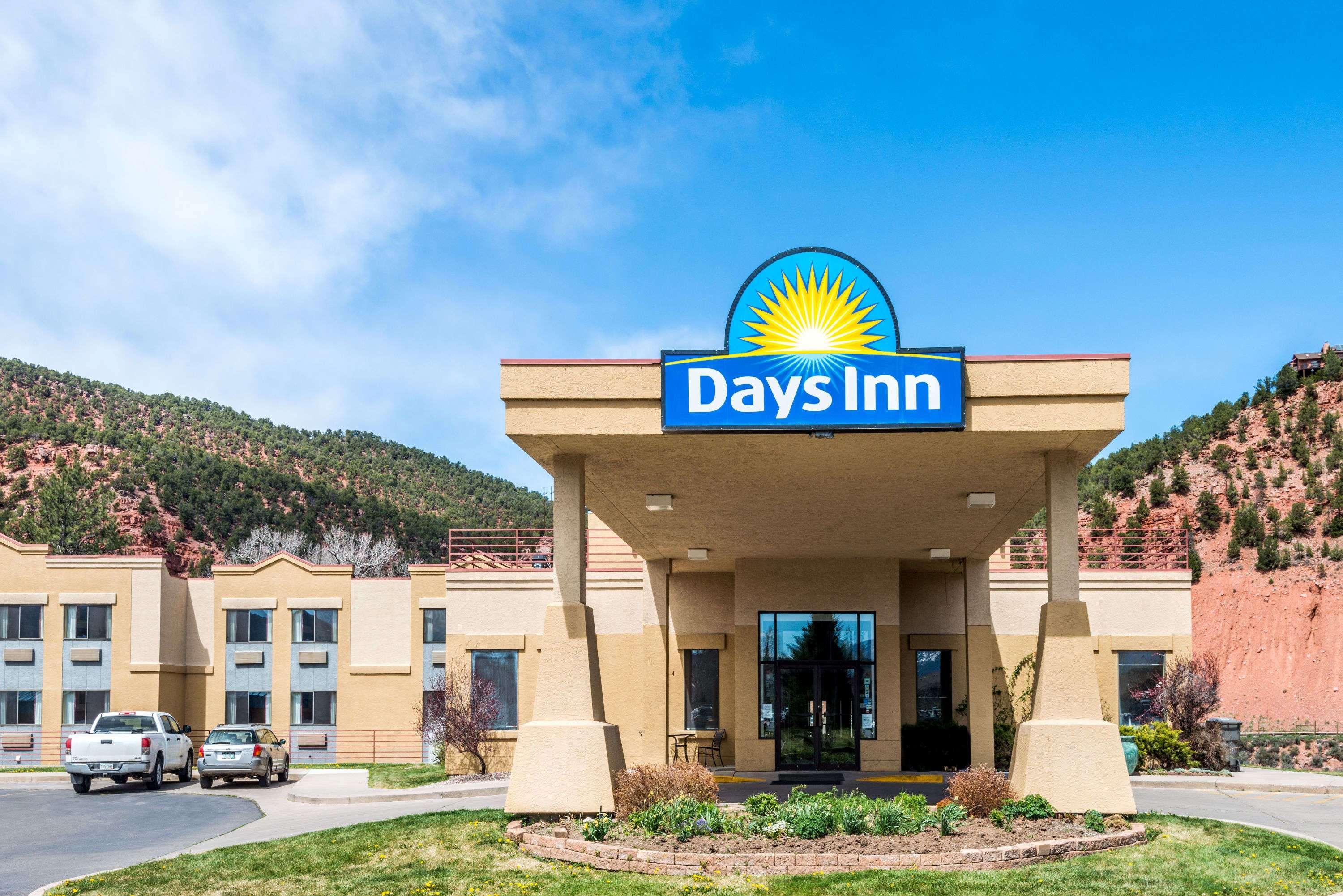 Days Inn By Wyndham Carbondale Luaran gambar