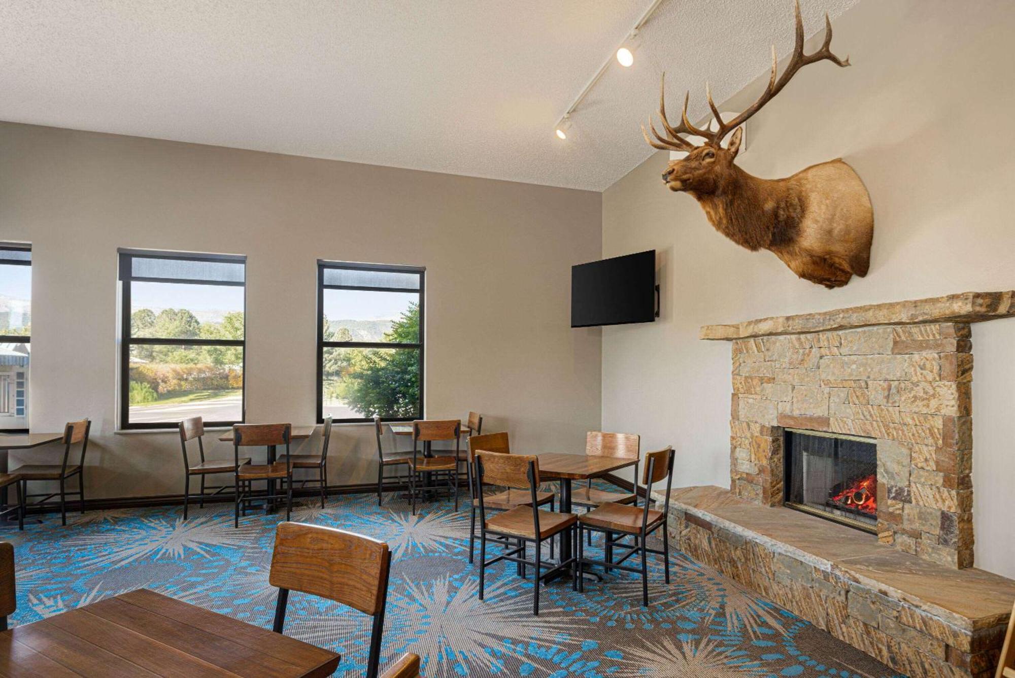 Days Inn By Wyndham Carbondale Luaran gambar